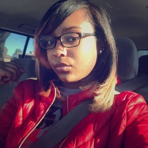 Meet your Posher, Nicole